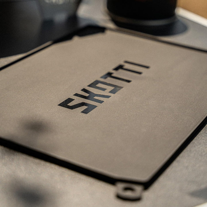 SKOTTI Matt - Silikonmatte, ideal als Unterlage für Campinggrills, Skotti Grill zubehör