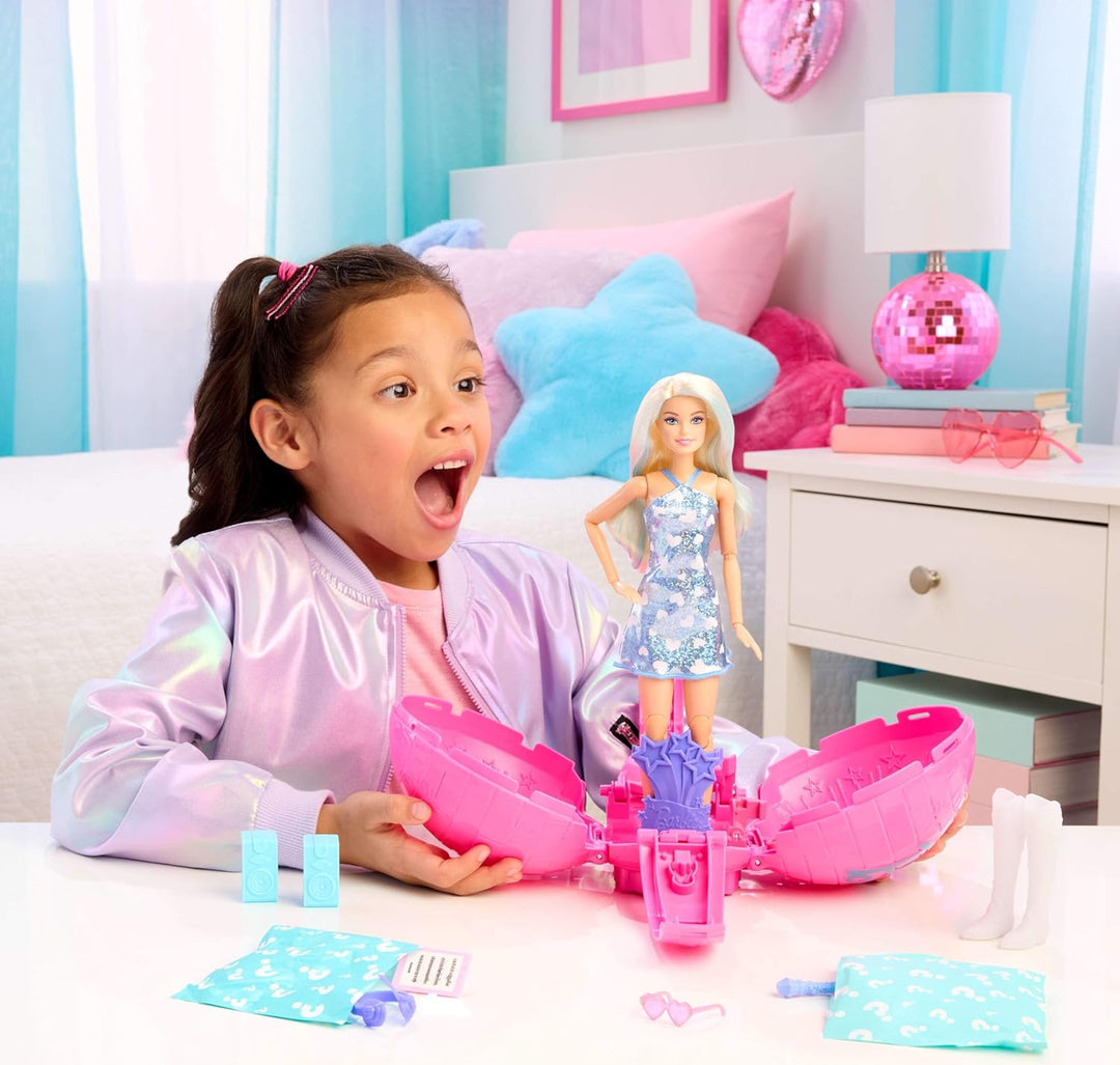 Barbie Team Roll & Reveal Popstar-Puppe und Zubehörteile mit Blonder Modepuppe, 8 Überraschungen und