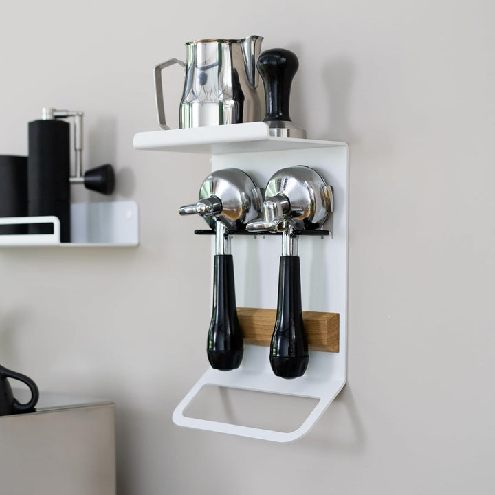 FLATE® Barista Rack Mini: Kompaktes Wandregal für Barista Zubehör mit Siebträgerhalter (Helles Graub