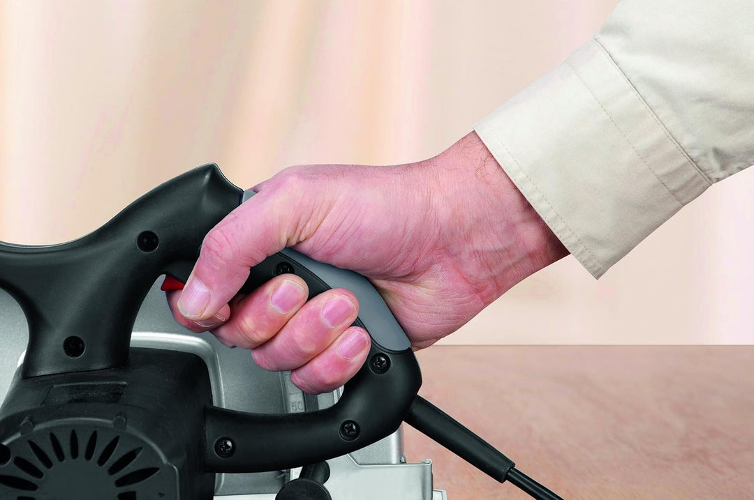 Skil Handkreissäge 5265 AD (1.250W, 65mm, mit hartmetallbestücktes Sägeblatt, Parallelanschlag und K