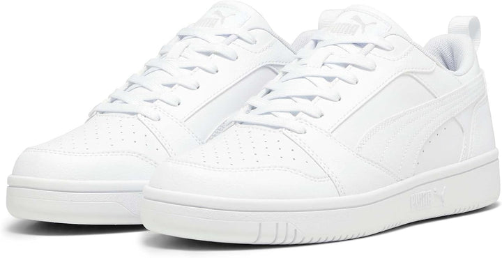 PUMA Herren Rebound V6 Low Leichtathletik-Schuh 43 EU Puma White Cool Light Gray, 43 EU Puma White C
