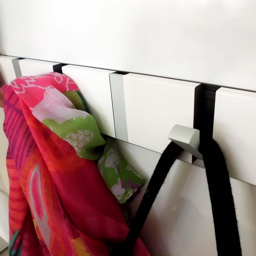LoCa Garderobe Knax 6 anthrazit (Haken klappbar Alu) Garderoben-Leiste Kleiderhaken Flur modern Gard