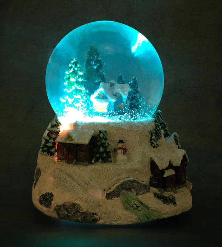 LED Schneekugel Weihnachtsdorf mit Musik - 16 x 14 cm - Weihnachts Spieluhr mit bunter Beleuchtung -