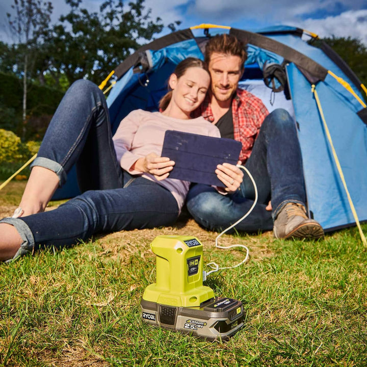 RYOBI 18 V ONE+ Akku-USB Adapter R18USB-0 (Ladeanschlüsse 1,0 A/2,1 A, ohne Akku und Ladegerät), Akk