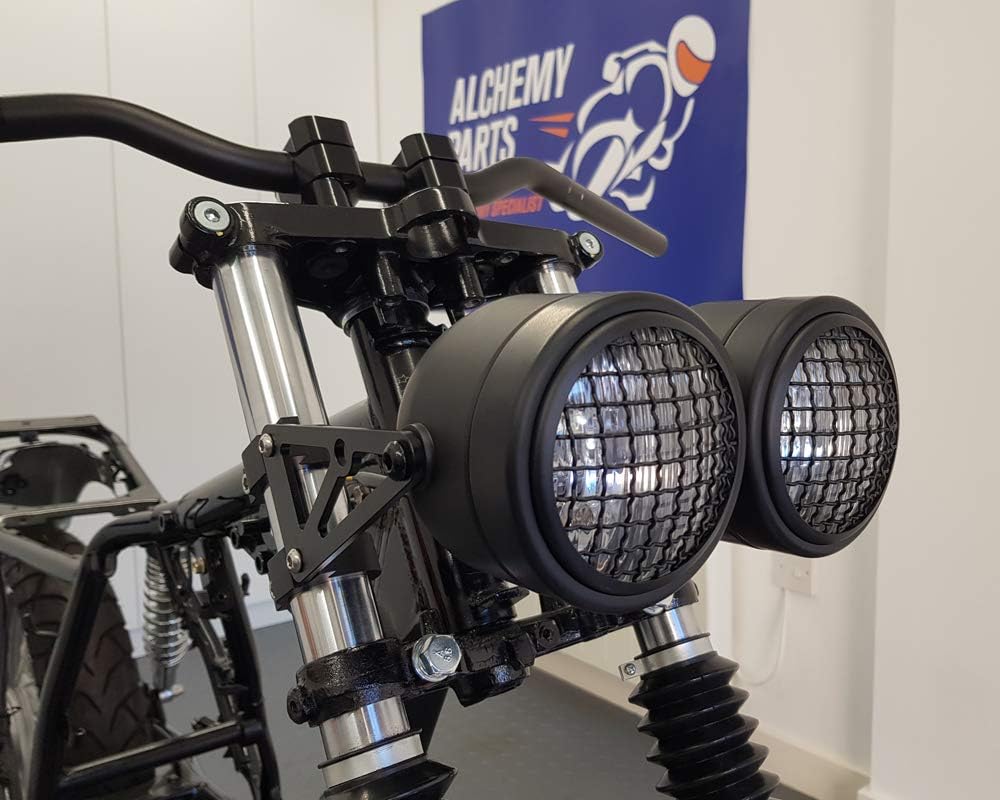 Alchemy Parts Motorrad Scheinwerfer mit Netz Gitter Schwarz Dual Halogen 35W Dominator Warrior Bandi