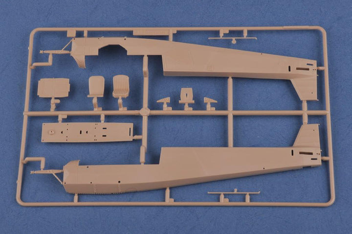 Hobby Boss 1/35 Fieseler FI 156 A-0C-1 Storch, Mittel