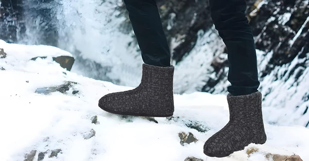 COFACE Herren Hüttenschuhe Lammfell Winter Hausschuhe Warme Plüsch Gefütterte Hausstiefel Männer Hau
