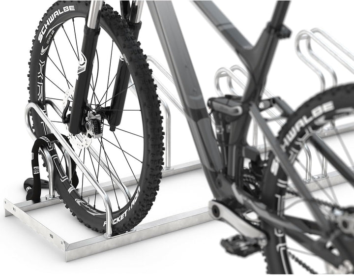 eurokraft | Fahrradständer | Bügel aus 18 mm Stahlrohr | Radeinstellung einseitig | feuerverzinkt |