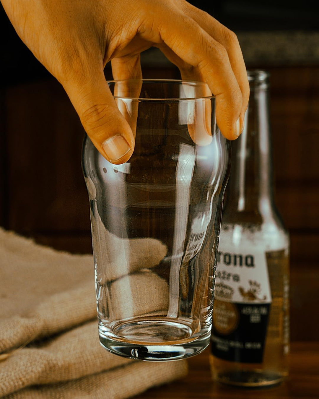 Biergläser, 590 ml, britisches Bierglas, klassisches Design, 4 Stück, einfach im Schrank zu stapeln