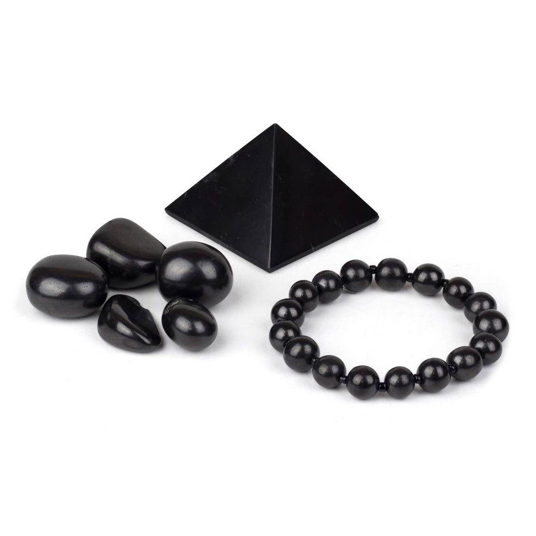 Heka Naturals Polierte Schungit-Pyramide (5 cm), Dehnbares Armband & Trommelsteine | Wohnkultur, Was
