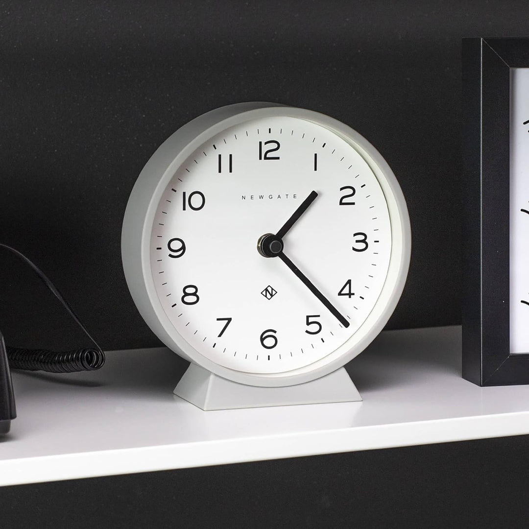 NEWGATE® M Mantel - Silent Sweep Kaminuhr - 'No Tick' - Moderne Kaminuhr - Kleine Uhr - Wohnzimmeruh