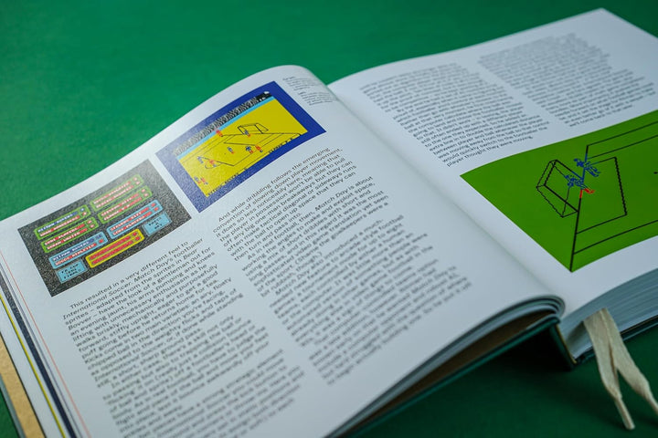A Tale of Two Halves: The History of Football Video Games, Gebundenes Buch