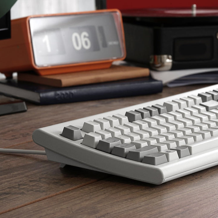 Perixx PERIBOARD-106M, USB-Kabelgebundene Tastatur in Vollformat mit ergonomischen Design, Retro/Vin
