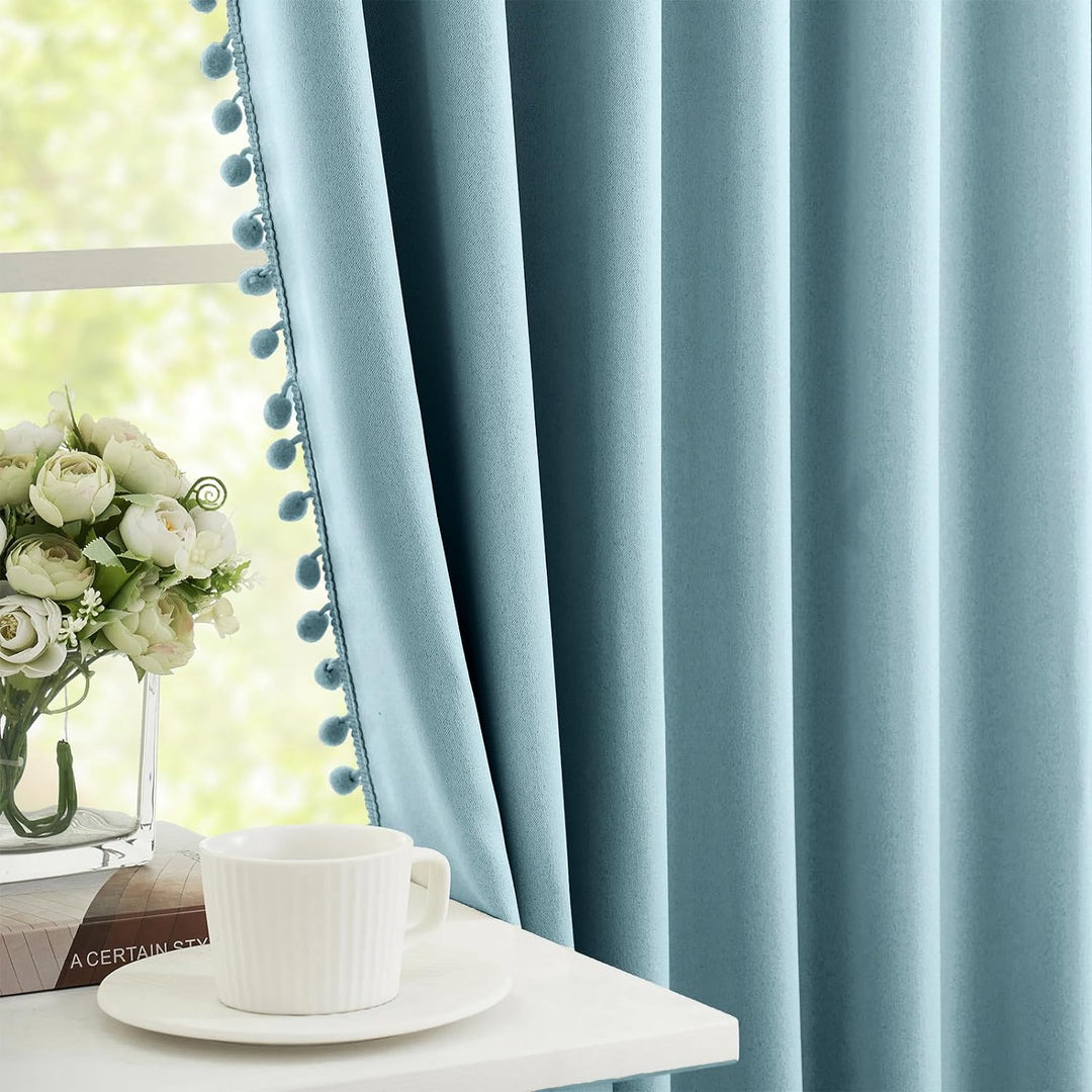 Treatmentex Blickdicht Vorhang mit Pompons Blau Vorhang mit Ösen Landhausstil Wärmeisoliert Thermovo