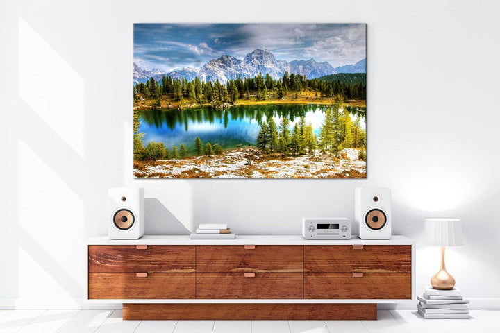 Zauberhafter See in den Bergen Format:90x60 cm als Leinwandbild, Motiv fertig gerahmt auf Echtholzra