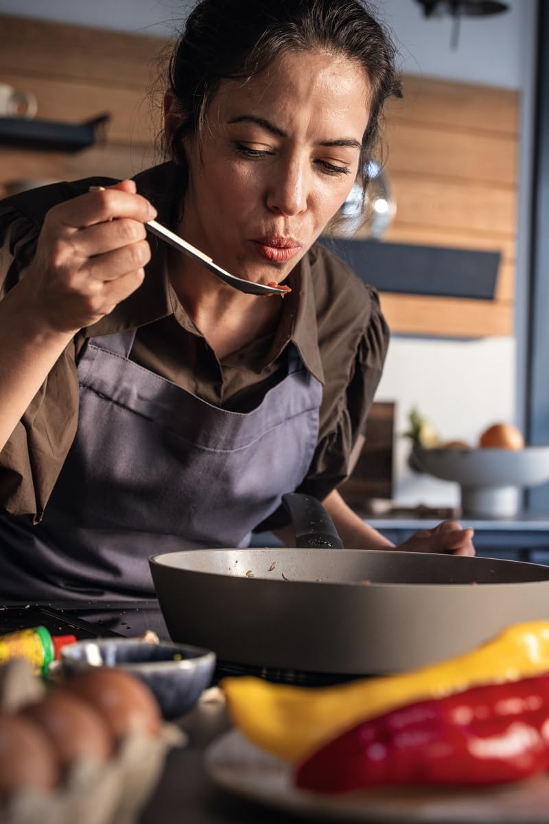 Fissler Ceratal® Evo Comfort Pfannen-Set 2-teilig (24 + 28 cm, Warmgrau) – Made in Germany, Keramikp