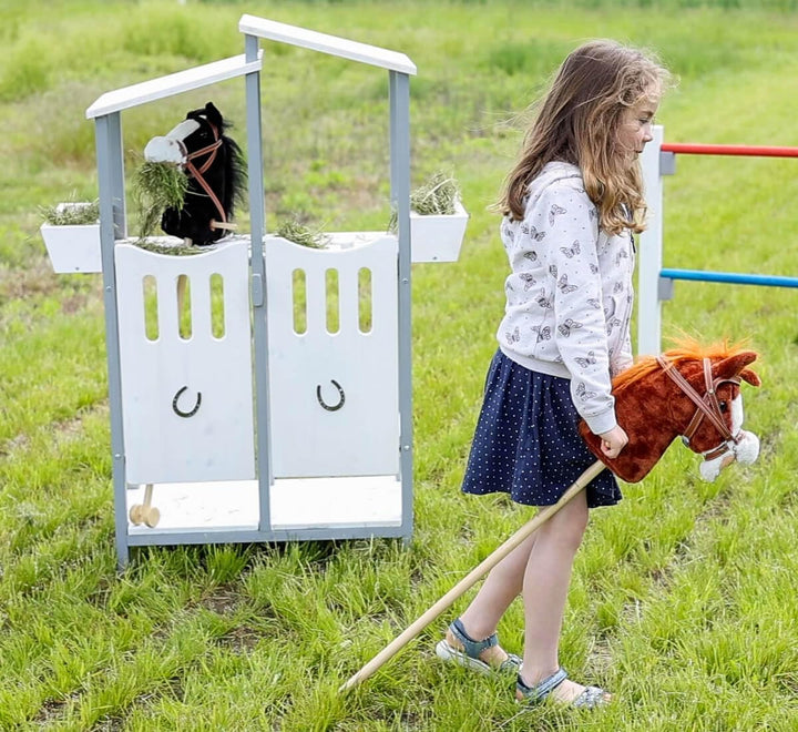 Holzspielzeug Peitz Hobby Horse Stall aus Holz massiv - Stall für 2 Steckenpferde