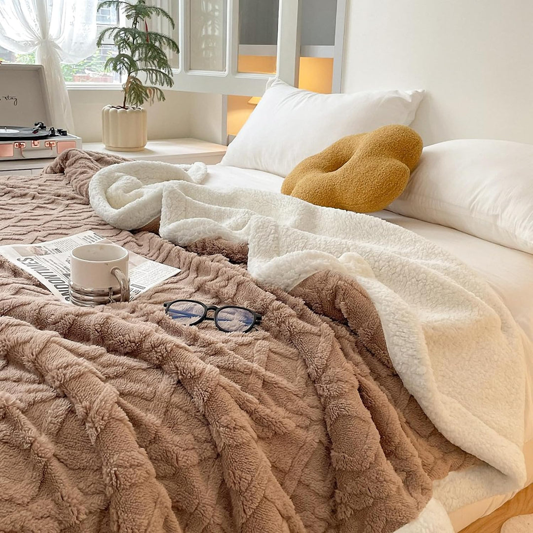 Kuscheldecke Flauschig 150x200, Braun Dicke Warme Sofadecke Wohndecke kuschelig für Herbst und Winte
