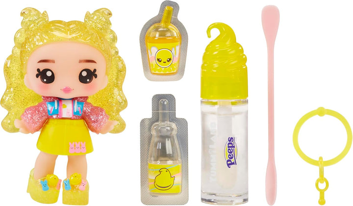Yummiland x PEEPS Lip Gloss Doll- Goldie Mallows - Enthält 1 Puppe mit Mode zum Gestalten und Lipglo