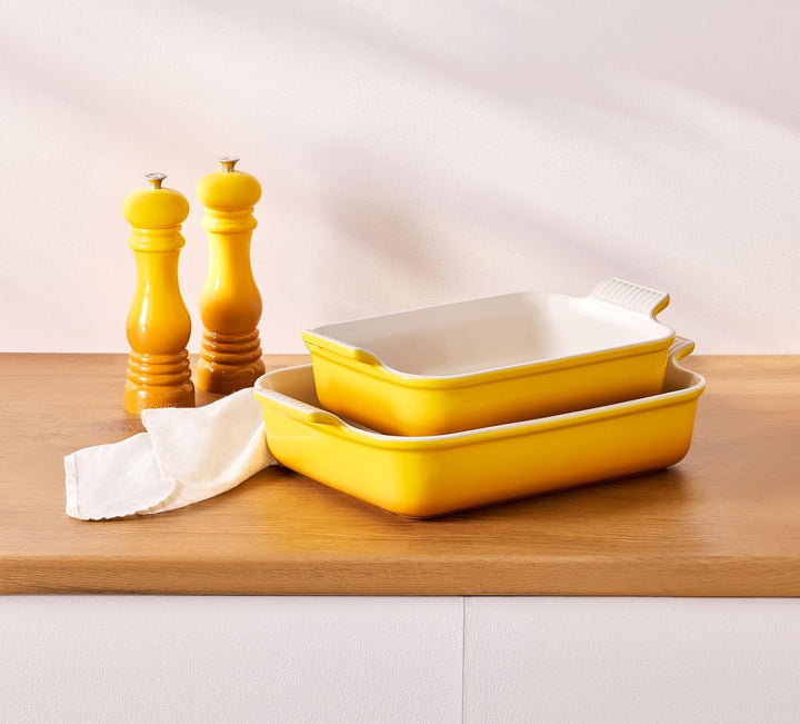 Le Creuset Rechteckige Auflaufform Tradition aus Steinzeug, 32 cm, 2.31 kg, Nectar, 71102326720001 N
