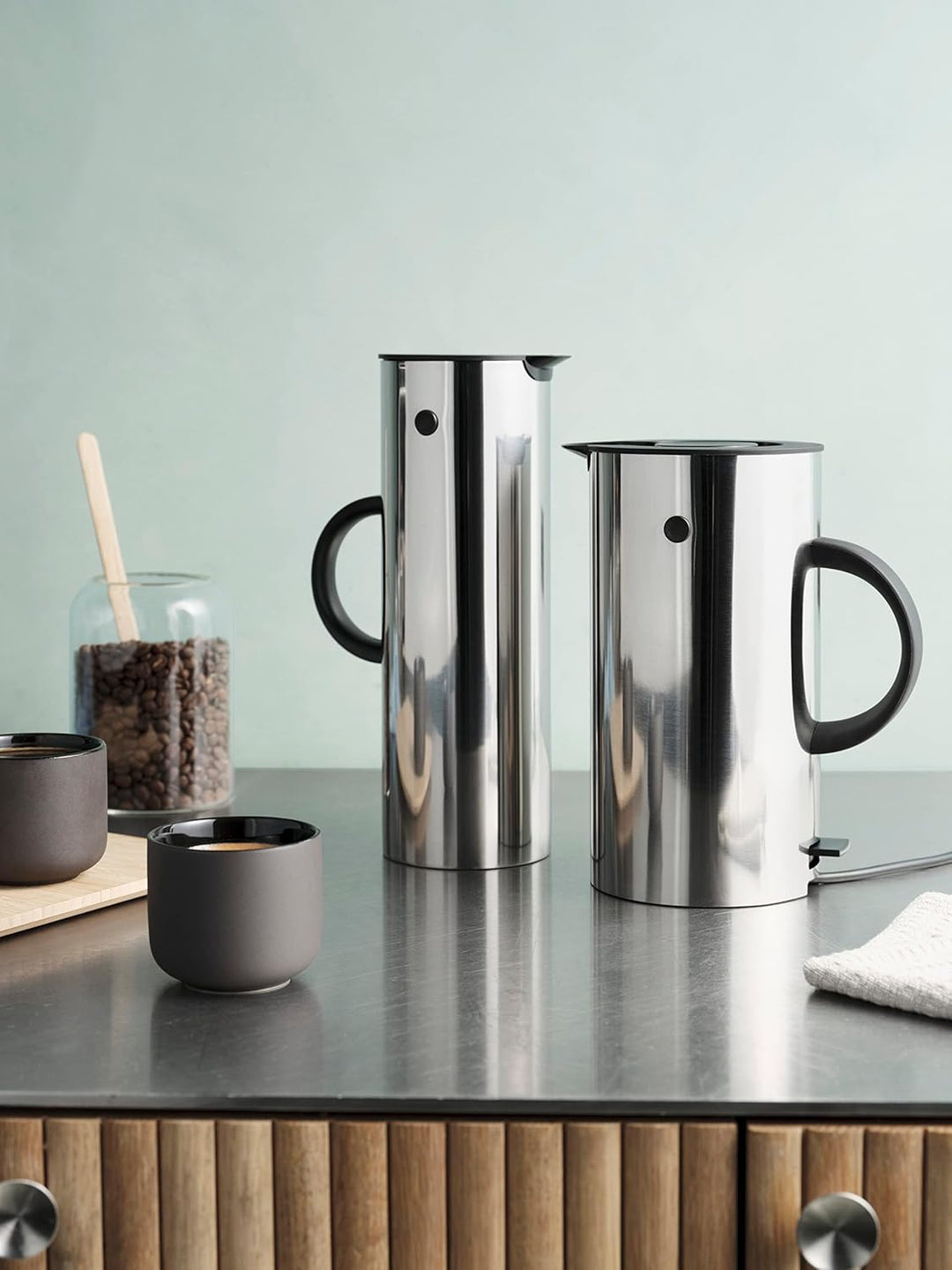 Stelton Wasserkocher EM77 - Elektrischer Kocher, Wasserkessel, Teekanne - Schnell kochend, niedriger