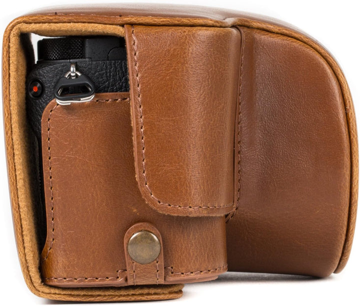 MegaGear Sony Alpha A6500 (16-50 mm) Ever Ready Leder Kamera-Case mit Trageriemen und Batteriezugang