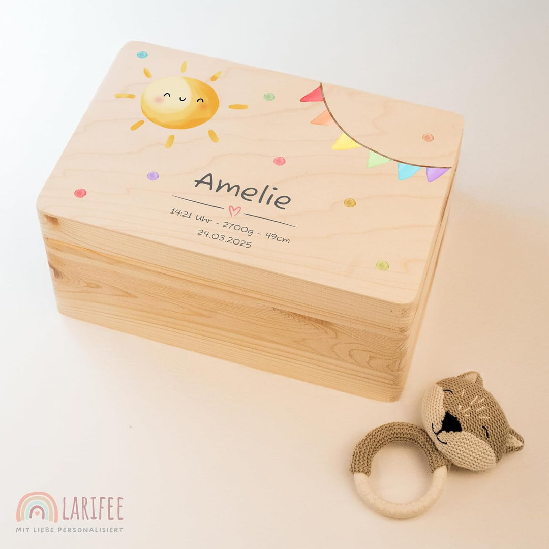 LARIFEE Erinnerungskiste personalisiert Sonne mit Name – Baby Erinnerungsbox Holz klein 30x20x14 cm