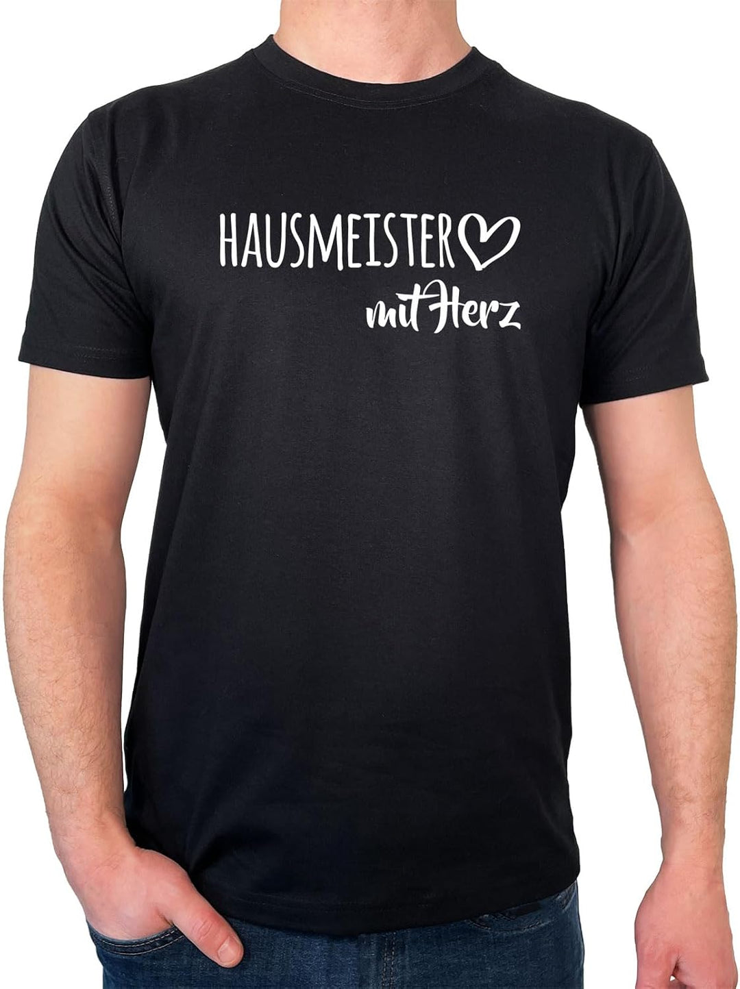 HUURAA Herren T-Shirt Hausmeister mit Herz Bio Baumwolle Fairtrade Oberteil Grösse S-3XL mit Motiv f