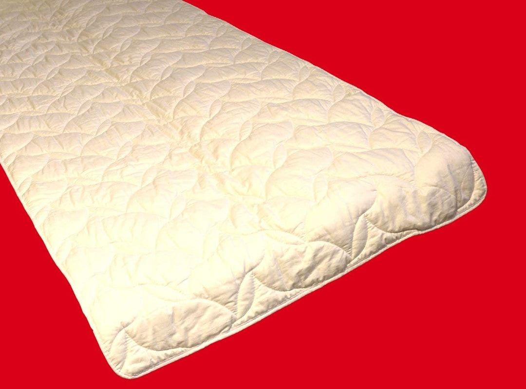 Unterbett mit 100% Baumwolle, atmungsaktiver und temperaturausgleichender Matratzenschutz, Kochfest