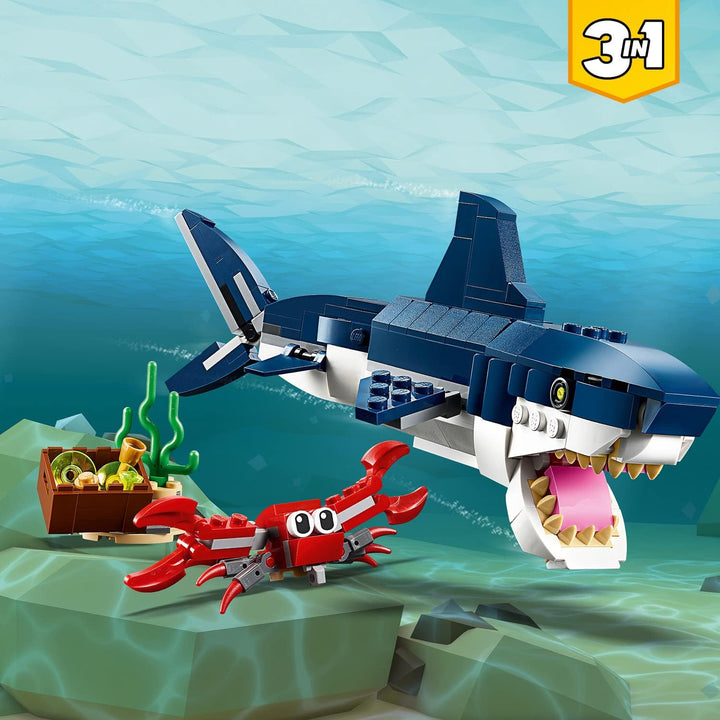 LEGO Creator Bewohner der Tiefsee, Spielzeug mit Meerestieren Figuren: Hai, Krabbe, Tintenfisch und