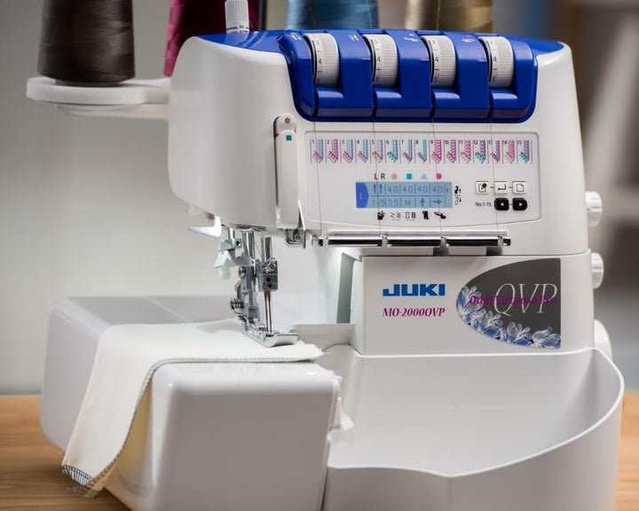 JUKI mo-2000qvp Overlockmaschine zu Anziehen und Nadeln automatische Metall/PVC weiss 33 x 28 x 31 c
