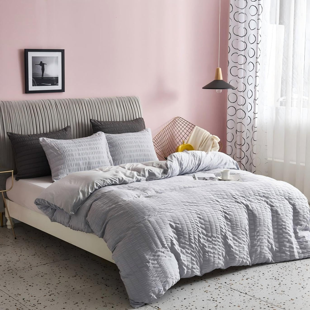 Freyamy Seersucker Bettwäsche 135x200cm 2teilig Hellgrau Geprägt Streifen Strukturiert Bettwaren-Set