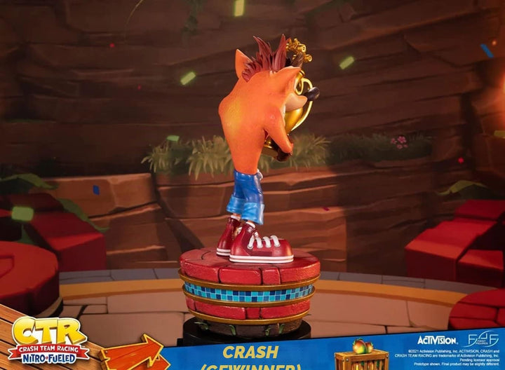 FIRST4FIGURES Crash Bandicoot - Crash Team Racing Crash Winner - Statuette 46cm
