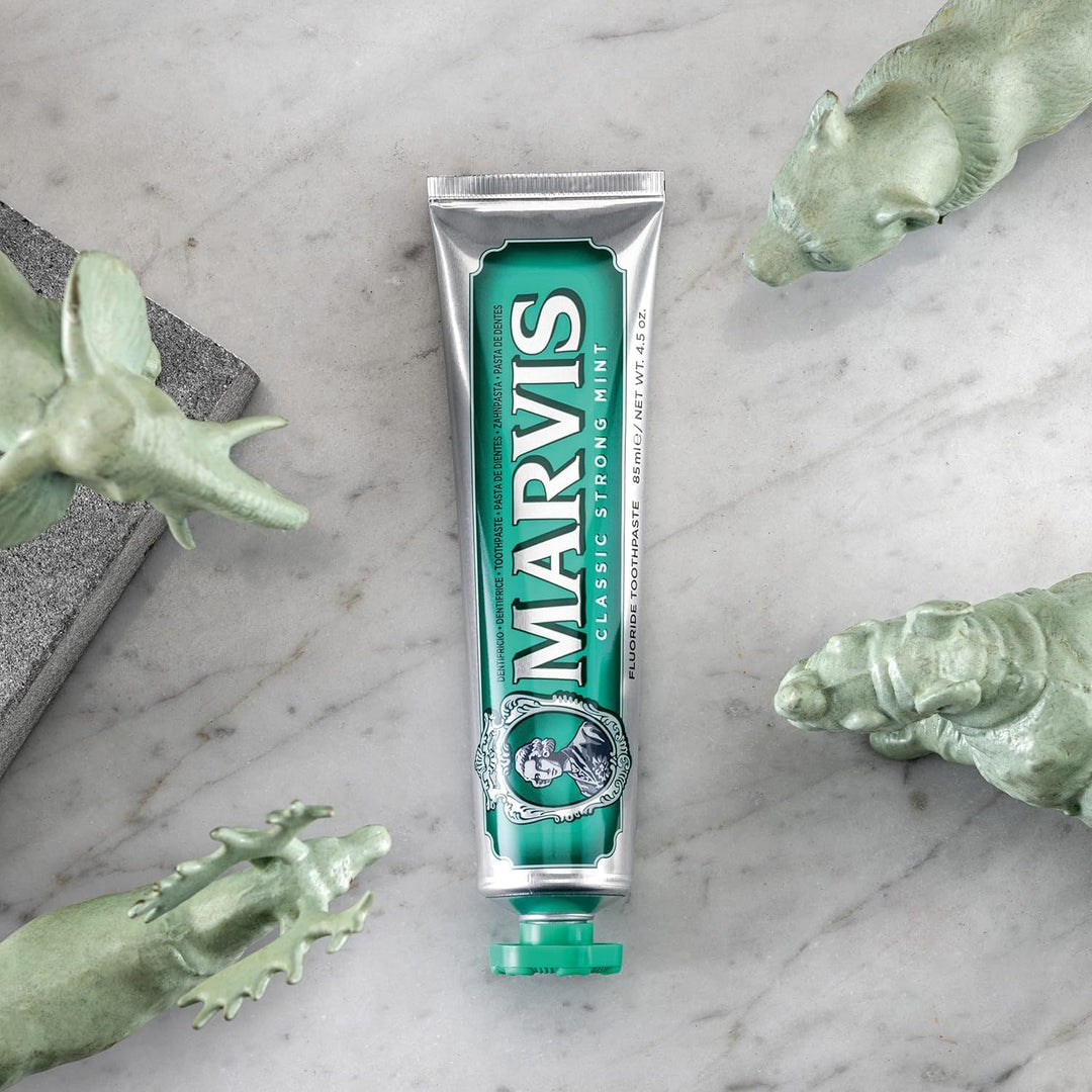 Marvis Classic Strong Mint Zahnpasta, 3 × 85 ml, Zahnpasta mit Geschmacks-Erlebnis-Garantie für bele