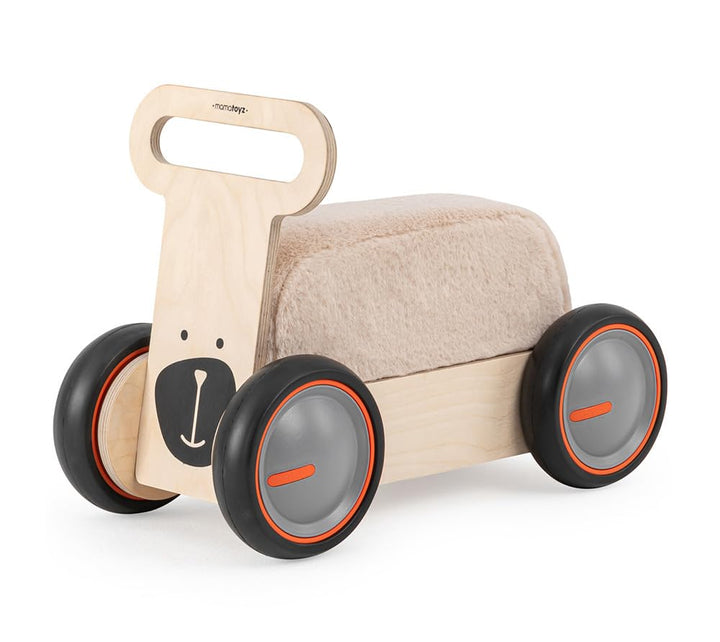 Mamatoyz 03DSBE DriveMe Soft Bear Vierrad-Aufsitz-Gehwagen aus Holz, ziehbarer 3-in-1-Spielzeughalte