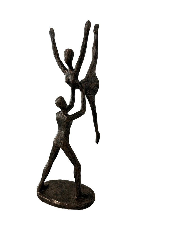 Tanzlift-Skulptur, männliche Tänzerin hebt seine Partnerin, Polyresin, Skulptur für Ehefrau, Ehemann