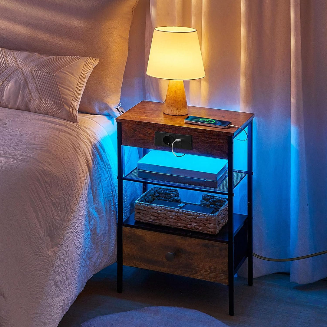 HOOBRO Nachttisch mit Ladestation und LED-Lichtleiste, schmaler Beistelltisch mit Schublade, Sofatis