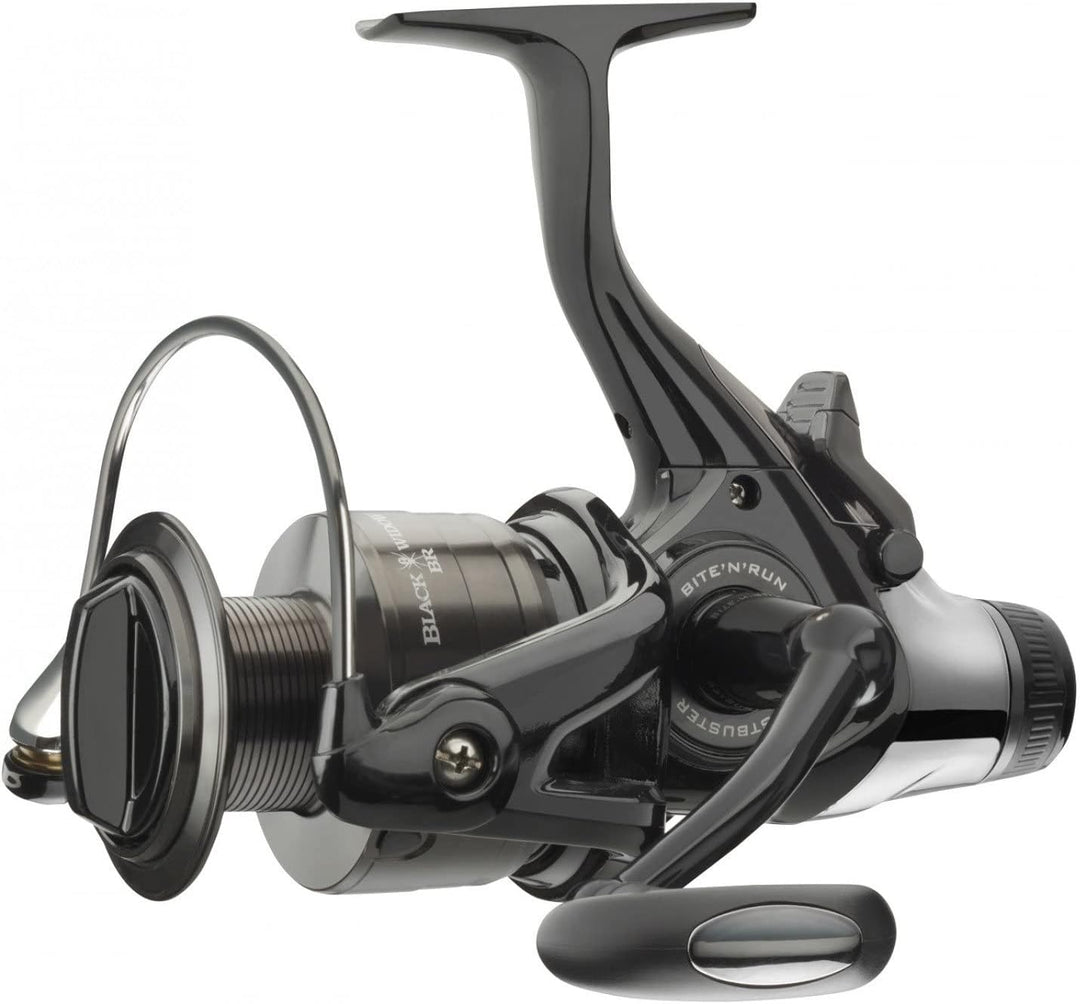 Daiwa - Black Widow Baitrunner/Freespool Rollen Grössen 3500A/4000A/4500A/5000A Karpfen Hecht Lachs