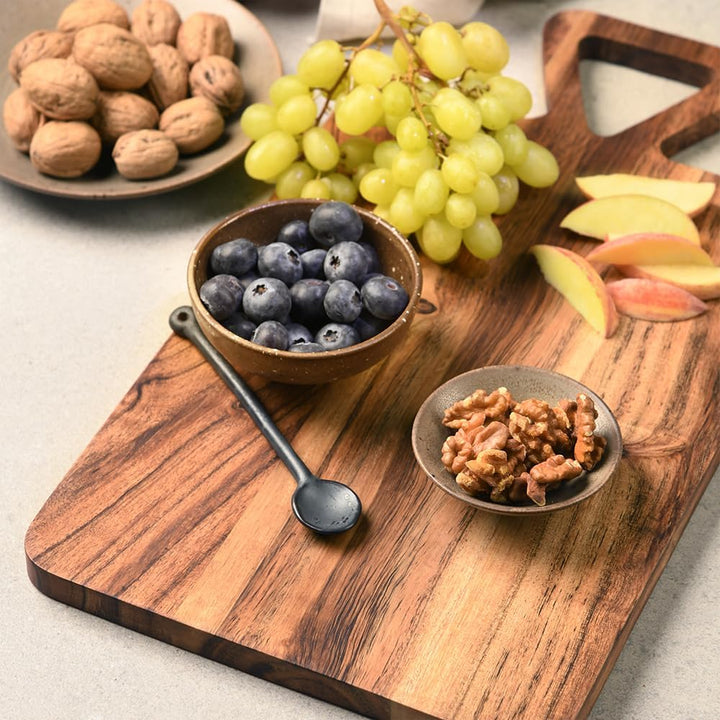 KESPER | Schneidbrett, Material: Akazienholz, Masse: 42 x 23 x 1,5cm, Farbe: Braun| 29130 42L x 23B