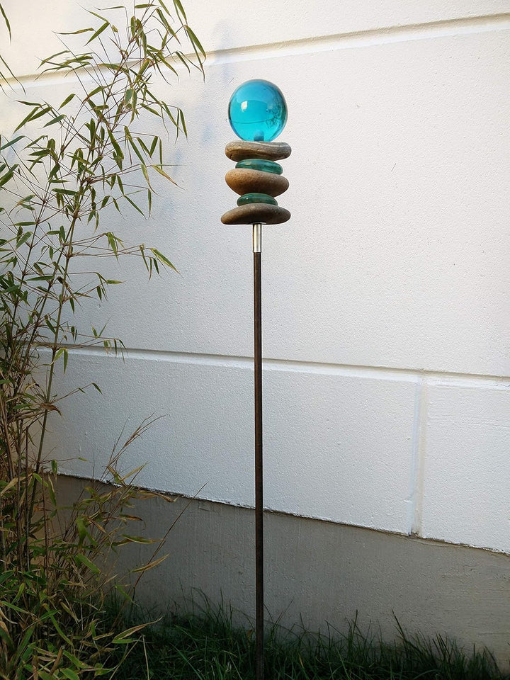 Zen Man Gartenstecker Beetstecker mit Glaskugel Stein Gartenfigure Gartendeko B6*H115cm