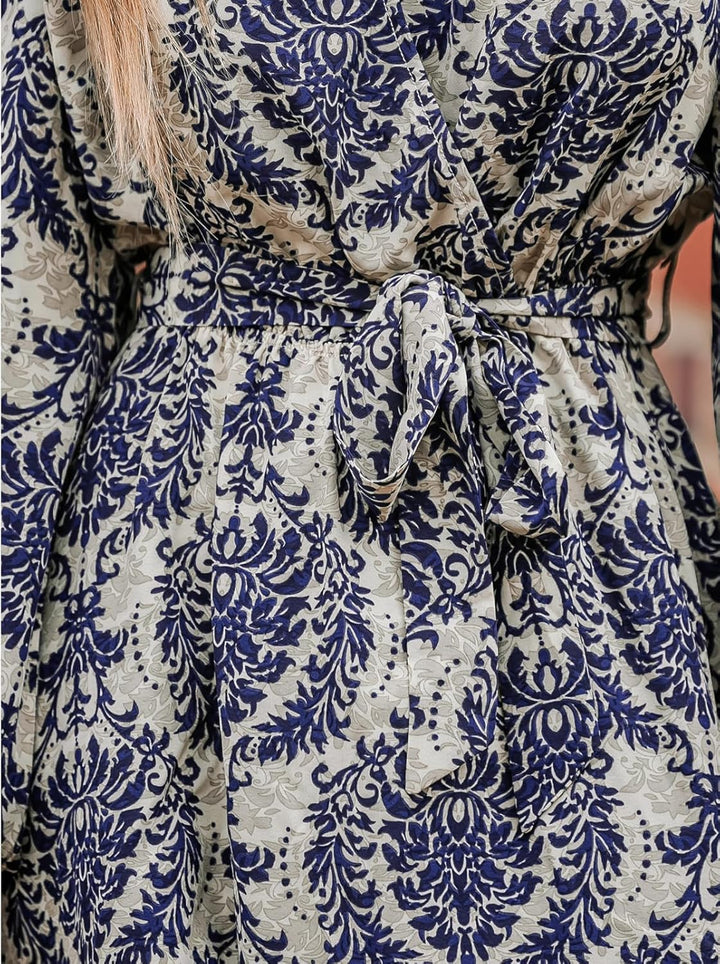 CUPSHE Damen Kleid V Ausschnitt Wickeloptik Langarm Taillenschnürung Ethnomuster A-Linien Freizeitkl
