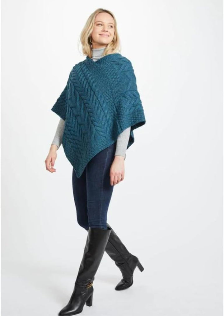 Aran Woollen Mills Superweicher Stilvoll Poncho aus 100% Merinowolle Einheitsgrösse Blaugrün/ein Hau