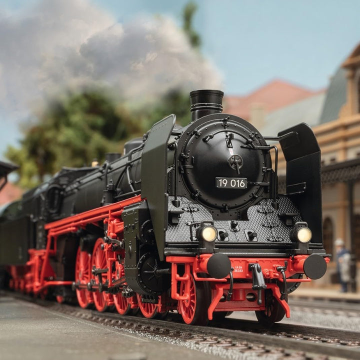 38190 H0 Dampflokomotive BR 19.0 "Sachsenstolz, DR, Ep. III, AC-MFX-Sound