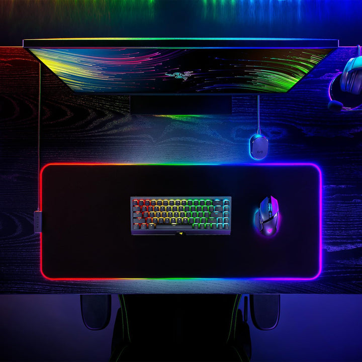 Razer Strider Chroma - Hybrid-Gaming-Mauspad mit Razer Chroma RGB (Hybrid-Mauspad, 19 RGB Beleuchtun