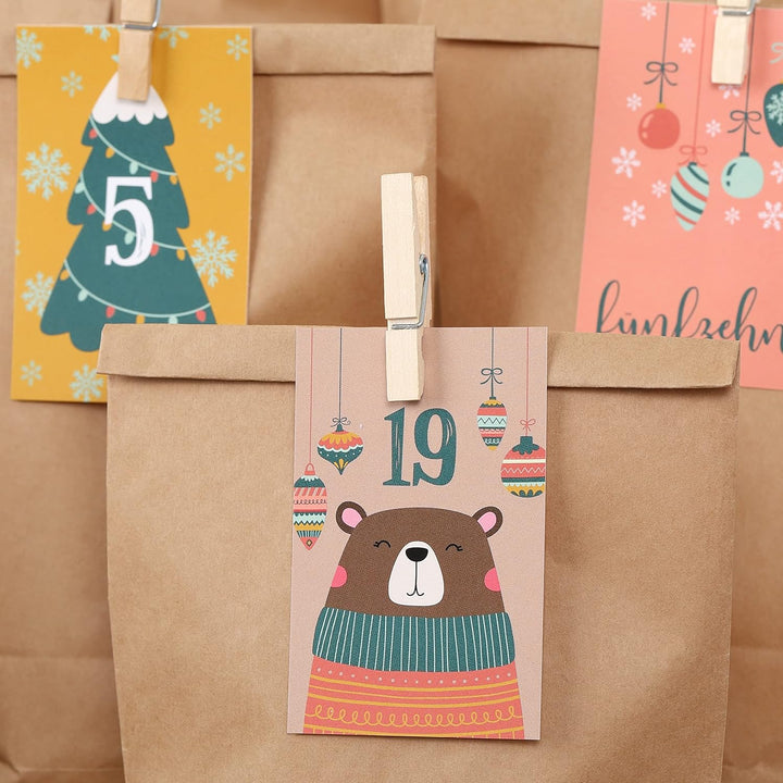 Papierdrachen Adventskalender 2025 zum Befüllen - 24 bedruckte Papiertüten mit Zahlenkarten & Klamme