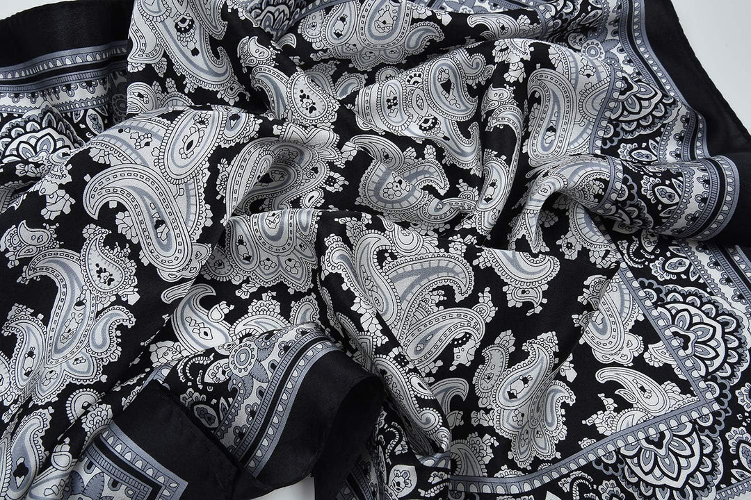 Corciova Damen Halstuch, 100 % Maulbeerseide, quadratisch, klein Paisley Weiss und Schwarz, Paisley