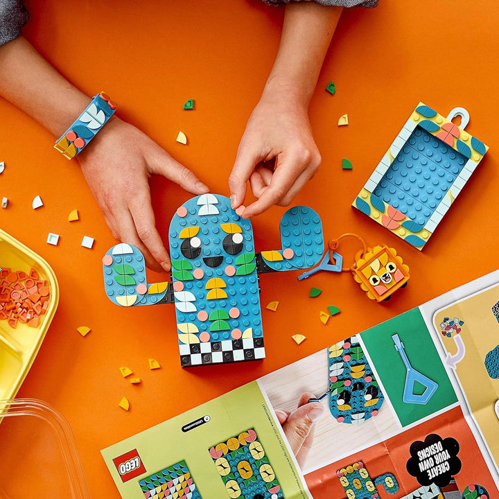 LEGO 41937 DOTS Kreativset Sommerspass Bastelset für Kinder, Set zum Basteln von Armband, Kinderzimm