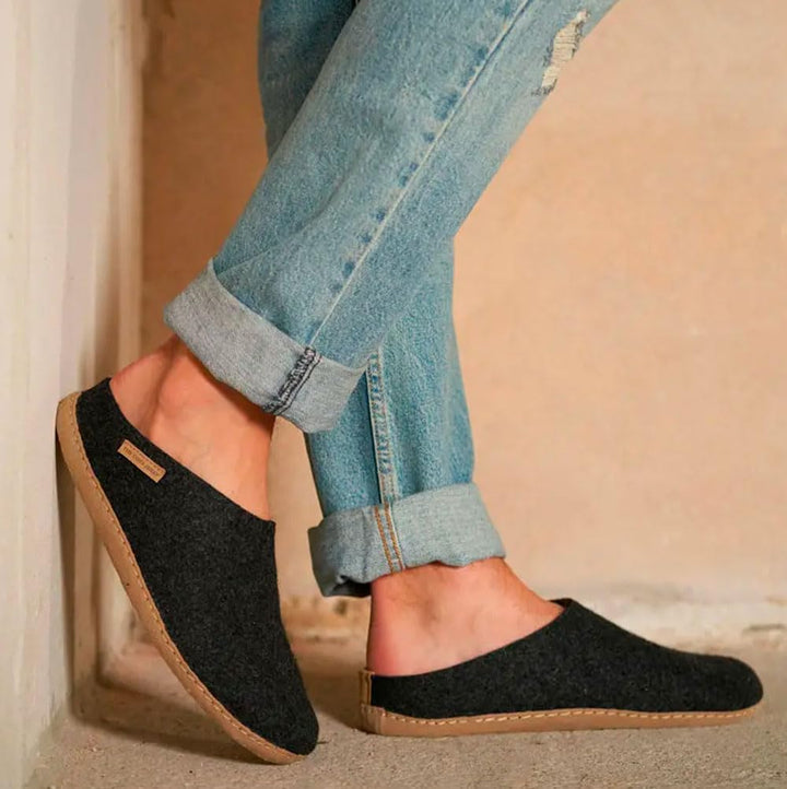 THE COZY SHEEP Filzpantoffeln mit Ledersohle 36 EU Dunkelgrau, 36 EU Dunkelgrau