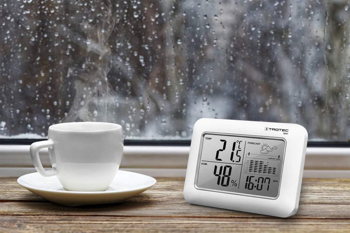 TROTEC BZ07 Wetterstation 6-in-1-Kombigerät mit Innenraum-Klimawerten, Wettertrend, 12-Stunden-Tempe