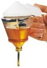 Fackelmann Honigspender, Honigtopf, Sirupbehälter zum Servieren von Honig und Sirup (Farbe: Weiss),